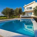 Abelia Luxurious דירה
