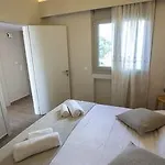 Abelia Luxurious