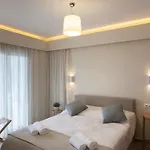 Abelia Luxurious *