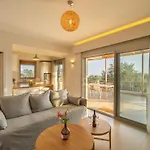 Abelia Luxurious דירה פיניקונטה