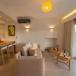 דירה Abelia Luxurious פיניקונטה