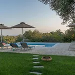 דירה Abelia Luxurious פיניקונטה