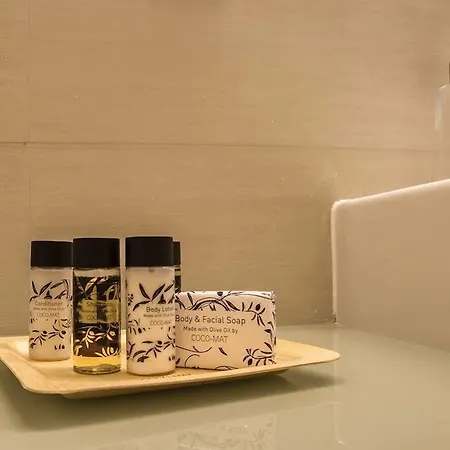 Abelia Luxurious * Finikounda