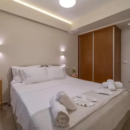 Abelia Luxurious