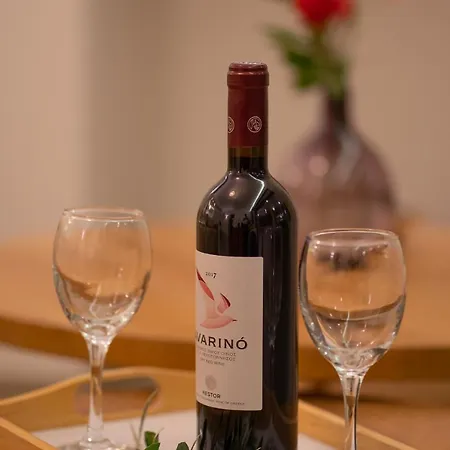 Abelia Luxurious * Finikounta