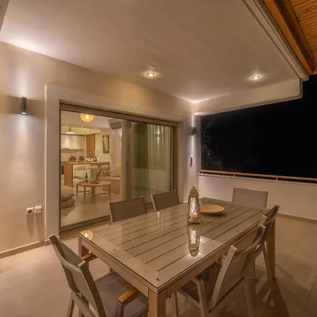 דירה Abelia Luxurious פיניקונטה