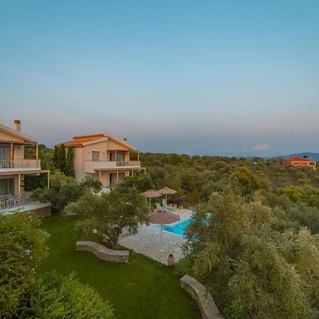 Abelia Luxurious Finikounta